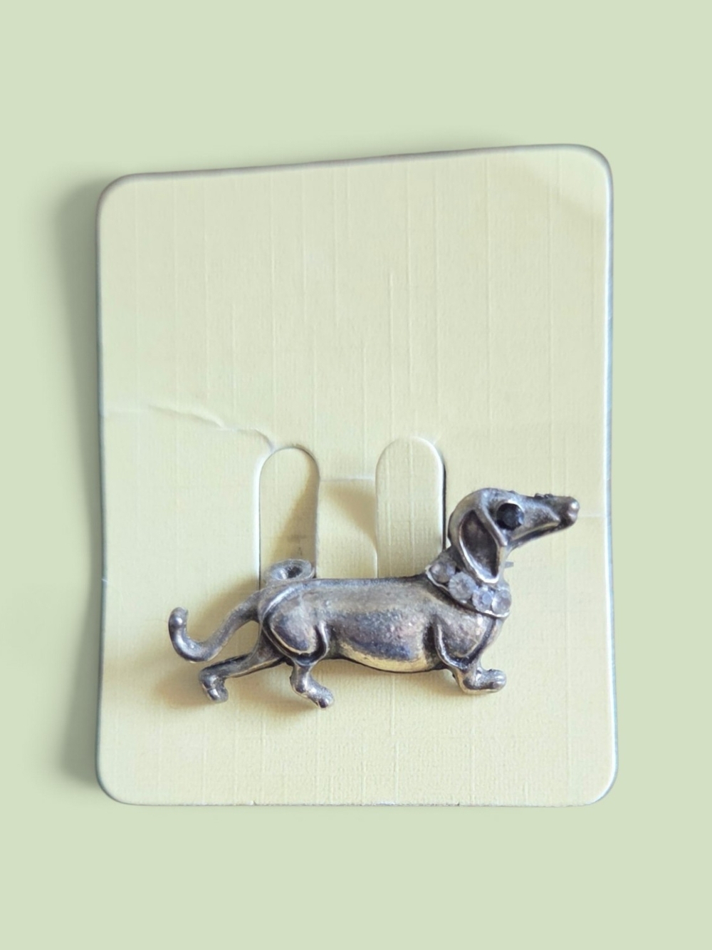 Silver Dachshund Dog Brooch Pin - Classic Pet Accessory